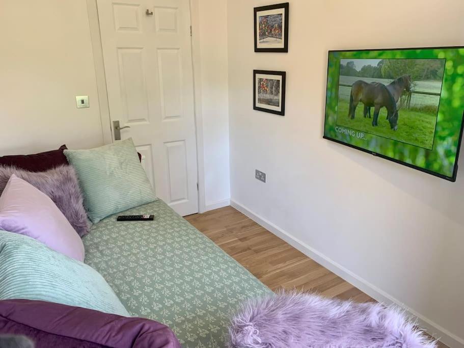 Abertillery Renovated Miner'S Cottage - Family & Dog Friendly מראה חיצוני תמונה